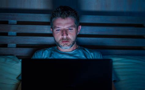 Why do men watch porn. Nov 20, 2013 · Here are some of the reasons why it may be a good idea to stick to Netflix next time you open up your laptop: For those addicted to porn, arousal actually declined with the same mate. Those who ... 