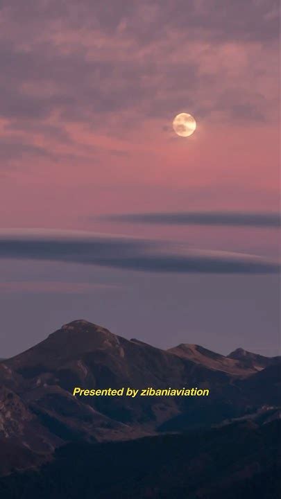 Why do pilots avoid lenticular clouds