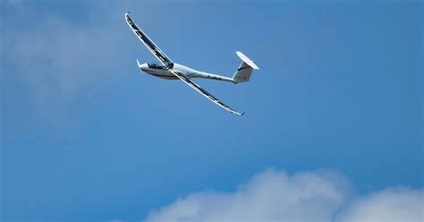 Why dont we have solar-powered planes