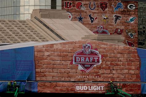 Why is Kansas City hosting the 2023 NFL Draft, and who hosts next?