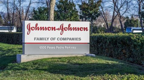 Why is jnj down today. Johnson & Johnson (JNJ 2.40%) announced last week that it plans to spin off its consumer healthcare business into a separate publicly traded entity. J&J said that this move will unlock shareholder ... 
