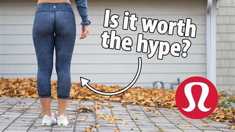 Why is lululemon so popular. Lululemon keeps its prices high and discounting to a minimum — which is why it's successful, analysts have said. The price of Lululemon leggings range from $98 to $168. The price of Lululemon ... 