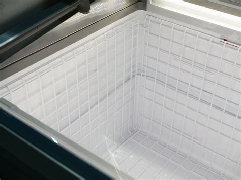 Why is the side of my deep freezer hot? - nobelvoice.com