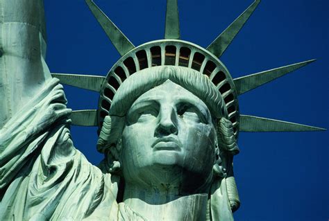 Why is the statue of liberty green. Learn how the Statue of Liberty changed from copper to green due to chemical reactions in the air. Watch a video and read a transcript from PBS … 
