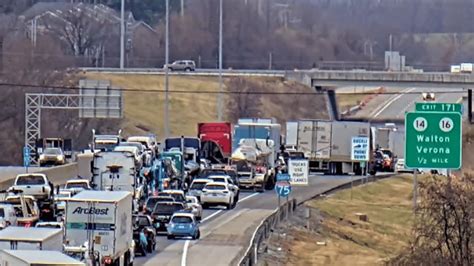 Why is traffic stopped on i-75 north today kentucky. US-150 Bus W Road is closed from KY-52/Lancaster Rd/Gose Pike (US-150) to US-150 Bus/S Danville Byp (US-150). TYPE: Miscellaneous Serious -. 75 Kentucky Traffic. I-75 Kentucky in the News (18) I-75 Kentucky Accident Reports (20) I-75 Kentucky Weather Conditions (4) Write a Report. 75 Walton Conditions. 