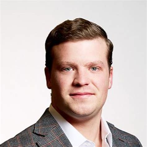 Why the Vanguard S&P 500 ETF is a Must-Have for 2026 Market Crashes (2026)