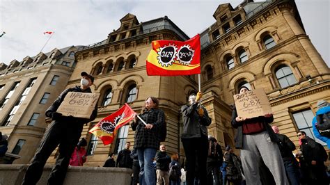 Why the federal worker strike will test Canada’s economy and labour market