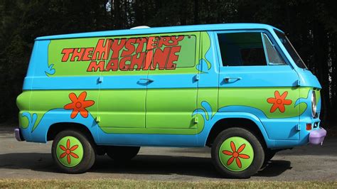 Why the mystery machine has a floral design - YouTube