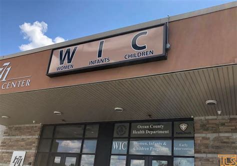 Find a WIC office. There are over 200 WIC clinics across Washington State. To find a WIC clinic near you: Call the Help Me Grow WA Hotline 1-800-322-2588. Text "WIC" to 96859. 4 messages per delivery. Message and data rates may apply. Reply HELP or STOP for assistance or opt out. . 