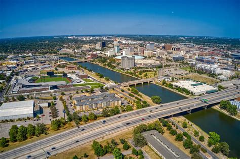 Wichita.. Wichita is considered a Large City with a population of 483,057 and 34,067 businesses. 412 in 2018 were added to the Wichita Chamber of Commerce business directory which was more than 2017 which had 381. The economy of Wichita employs 320,750 people and has an unemployment rate of 6.2%. Some of the largest industries in Wichita are Professional ... 
