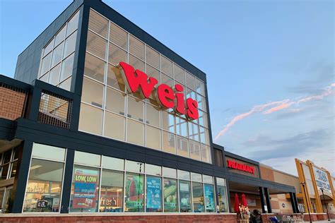 Weis Markets is a large regional grocery chain headquartered in Sunbury, PA. The more than 200 stores are located in 7 states - PA, MD, VA, DE, NJ, NY and WV. The company maintains a 1.5 million .... 