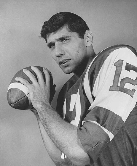 Sep 29, 2023 · Joe Namath, American collegiate and professional gridiron football quarterback who was one of the best passers in football and a cultural sports icon of the 1960s. He helped the New York Jets win the Super Bowl in 1969. Learn more about Namath’s life and career. . 
