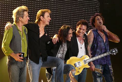  Journey: Journey iniang 2002: Steve Augeri, Jonathan Cain, Ross Valory, Deen Castronovo, ampo i Neal Schon ... Ing Journey metung yang American rock band mitatag king ... . 