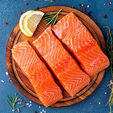 Wild caught salmon. In summary, both wild-caught and farmed salmon have their merits. While wild salmon is praised for its uninhibited life cycle, farmed salmon, particularly from conscientious producers, offers an ... 
