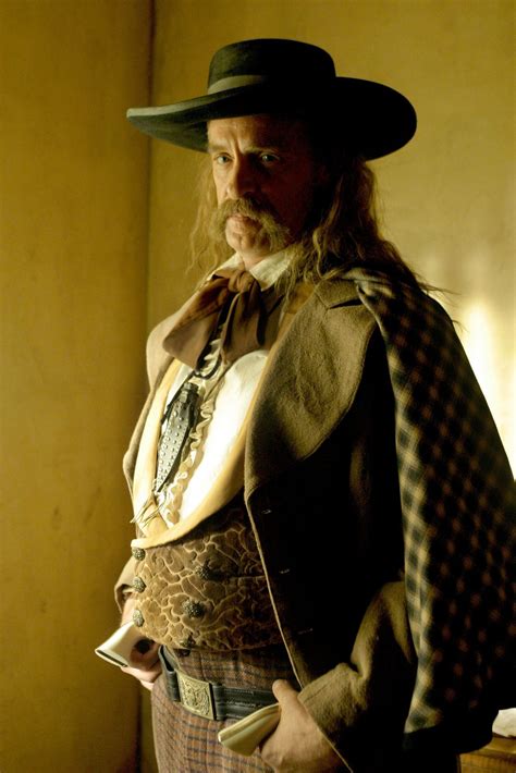 Wild Bill Hickok (Jeff Bridges) comes into Deadwood