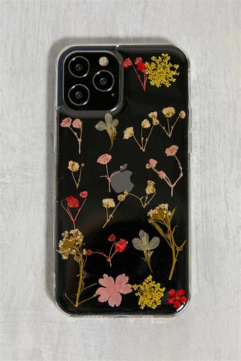 Wildflower cases are handmade iPhone accessories designed in Los Angeles by founder Michelle Carlson and her two daughters, Devon and Sydney Carlson. Wildflower's rapid rise is often attributed to the powerful social media connections the brand has built through Michelle's daughters, Devon and Sydney, two LA "It Girls" with ultra …