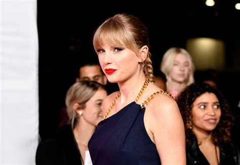 Will Taylor Swift impact the 2024 election? Should she get involved?