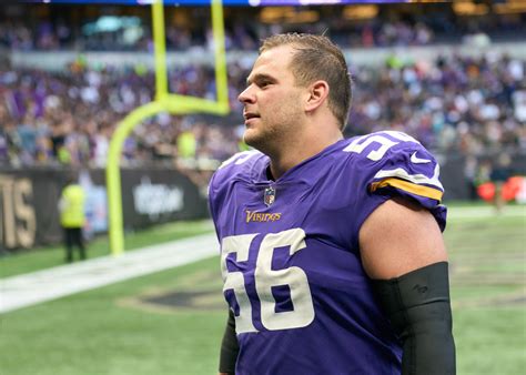 Will the Vikings have center Garrett Bradbury for their next game?