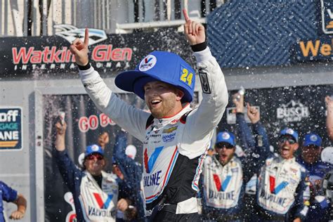 William Byron wins at Watkins Glen for his Cup Series-leading 5th victory of the season
