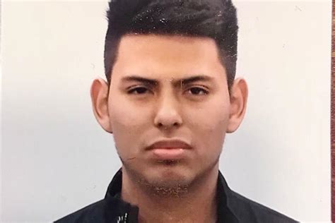 Oct 16, 2018 · Willian A. Tunchez's body was found along the backside of a home off Northcliff Drive just before 5 p.m. on Oct. 8. Police said a group of children found the....