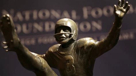 William v campbell. The William V. Campbell Trophy, first awarded in 1990, adds to the program's mystique, having previously honored two Rhodes Scholars, a Rhodes Scholar finalist and a Heisman winner. The University of California's Alex Mack, a first-round draft pick of the Cleveland Browns, was named the 2008 Campbell Trophy recipient. ... 