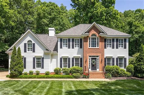 Williamsburg zillow. Find homes for sale with a garage in Williamsburg VA. View listing photos, review sales history, and use our detailed real estate filters to find the perfect home. 