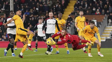 Willian converts two penalties including stoppage-time winner as Fulham beats Wolves in EPL