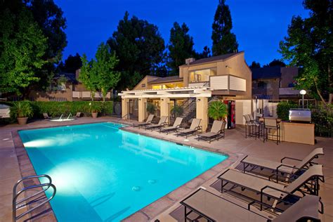 Each apartment home comes with a dishwasher, microwave as well as frost-free refrigerator and much more. Our community is located in Willow Glen community in the City of San Jose, CA and gives you easy access to a variety of shopping malls, downtown Willow Glen and Freeways 280 as well as 880.