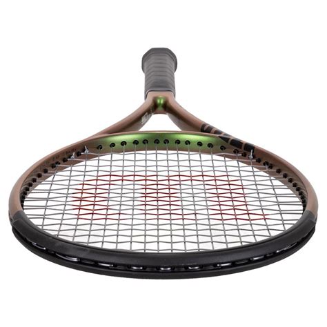 Wilson Blade 98 18x20 v8 Racquet Review - Tennis Warehouse