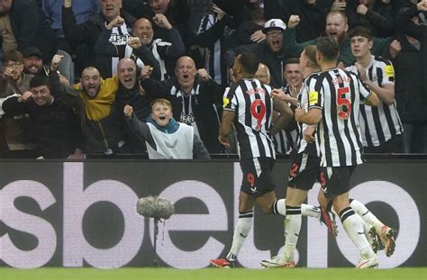 Wilson penalty gets Newcastle back to winning ways with 1-0 victory against Brentford