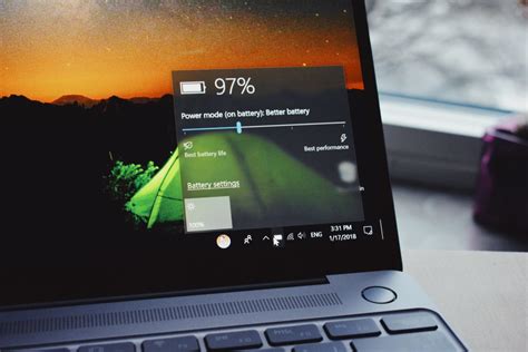 Windows 10 desktop refreshes every minute.  The "Windows 10 refresh" issue occurs even...