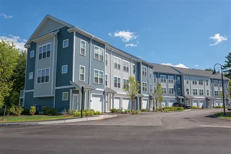 Find apartments for rent at Windsor Ridge at Westborough 