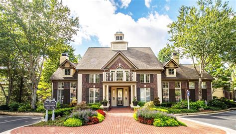 Windward place apartments alpharetta. Ascent at Windward is a 824 - 1,457 sq. ft. apartment in Alpharetta in zip code 30005. This community has a 1 - 3 Beds , 1 - 2 Baths Nearby cities include Milton , Johns Creek , Roswell , Peachtree Corners , and Duluth . 