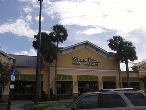 Winn dixie in the villages. To continue the wonderful posts about shopping and grocery stores in the various parts of the Villages, Winn Dixie is building a new store on 466A, at Micro Race Track Rd. By my count, there are 4 grocery stores within a mile of that intersection on 466A, not counting the 2 Publix on 44. 