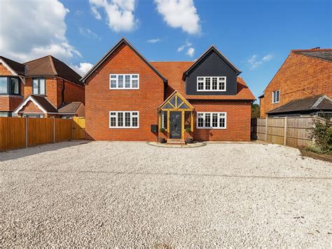 Winnersh, Wokingham - 5 Bed Detached House, Duffet Drive, RG41 …