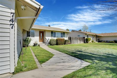 Winslow dr. Zestimate® Home Value: $800,000. 13150 Winslow Dr, Rancho Cucamonga, CA is a single family home that contains 2,749 sq ft and was built in 2016. It contains 5 bedrooms and 3 bathrooms. The Zestimate for this house is $810,600, which has decreased by $5,658 in the last 30 days. The Rent … 