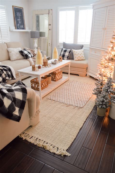 Winter Living Room Decorating Ideas