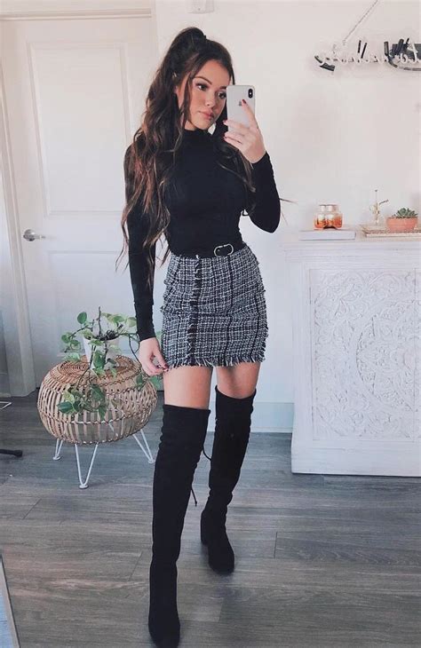 Winter skirt outfits. SHOP: BUTTON UP SHIRT | SKIRT | LOAFERS | TIGHTS | HEADBAND | SOCKS | BLACK BAG Pairing a mini skirt with a loose button-up shirt and chunky boots is an easy (yet fashionable) winter outfit. This ... 