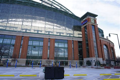 Wisconsin Assembly approves $545 million in public dollars for Brewers stadium repairs