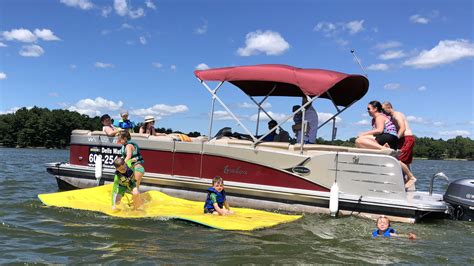 Wisconsin dells boat rental. Information: 608-254-8702. Only 30 minutes from Wisconsin Dells, Castle Rock is a 14,000 acre lake with 5 miles of navigatable Wisconsin River waterway. Rentals include pontoon boats (13 person capacity), waverunners. Stand up paddle boards and kayaks available daily or weekly on with advance notice. For reservations or information, call our ... 