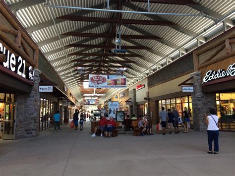 Wisconsin dells outlet. Things To Know About Wisconsin dells outlet. 