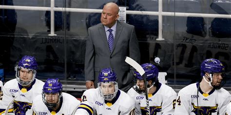 Wisconsin hires Mike Hastings away from Minnesota State