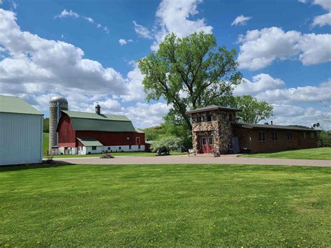 Find small farms for sale in Northern Wisconsin including hobby farm