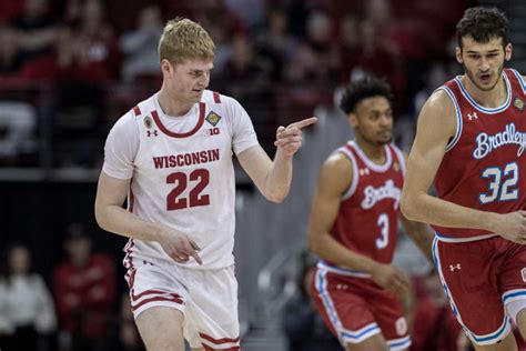 Wisconsin squares off against Bradley in NIT
