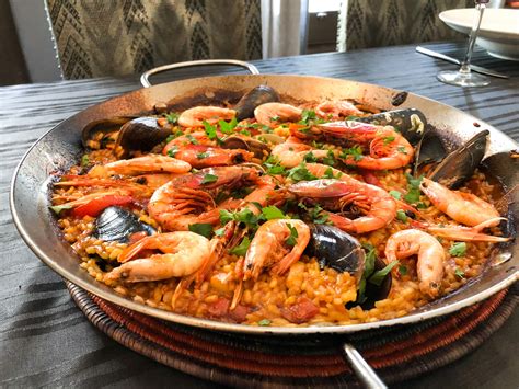 Wish You Were Here: Cooking paella in Barcelona