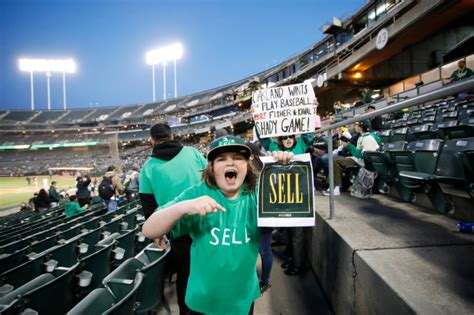 With Oakland A’s back in town, fans hold protest in response to pending Las Vegas deal: ‘I feel anger and betrayal’