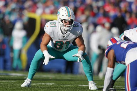 With just three tight ends on the roster, Dolphins appear likely to draft another