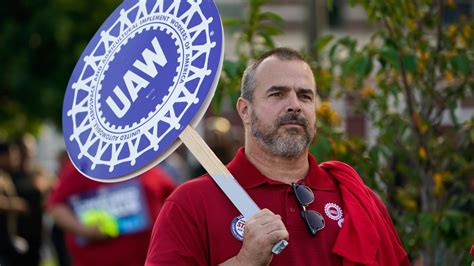 With strike looming, General Motors makes wage offer, which auto union leader calls ‘insulting’