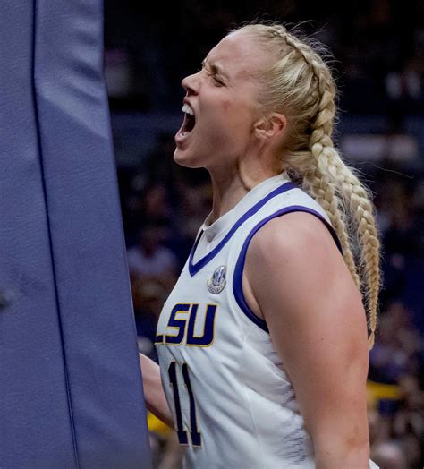 Without Reese, No. 7 LSU cruises past Niagara in Cayman Classic