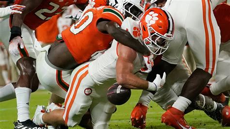 Without Van Dyke, Miami Hurricanes rally and stun Clemson 28-20 in double OT